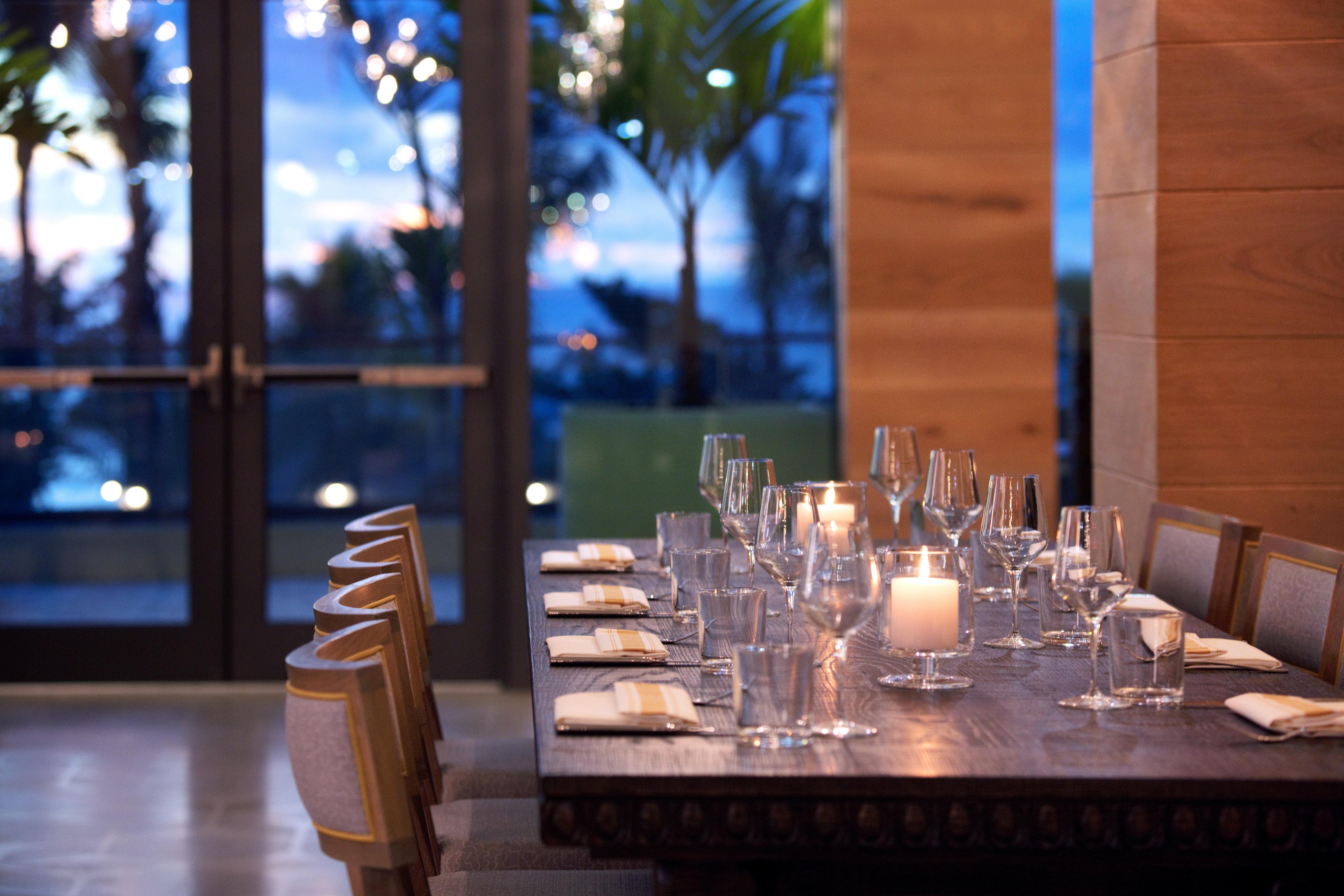 Kimpton Seafire Resort + Spa By Ihg West Bay Exterior photo