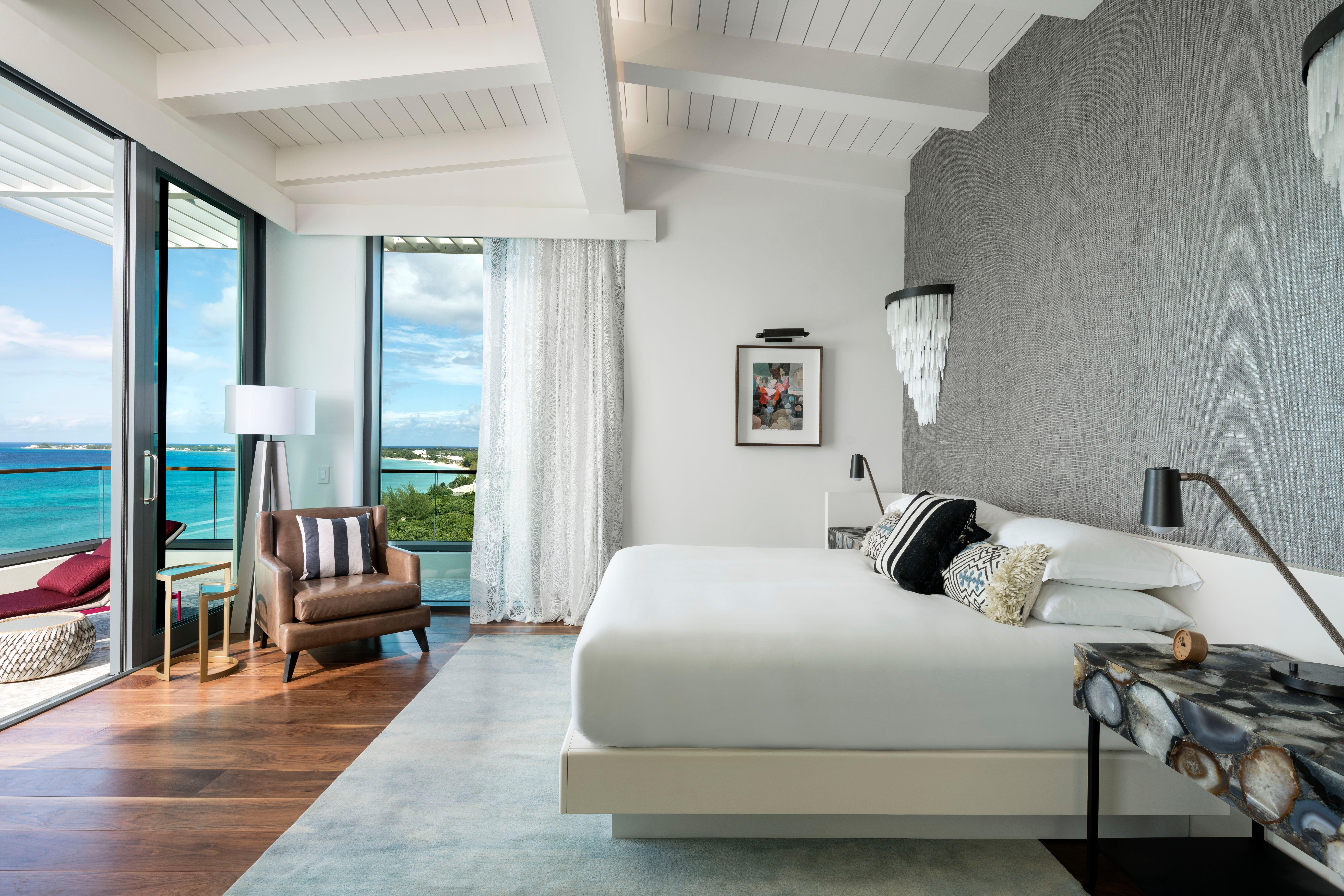 Kimpton Seafire Resort + Spa By Ihg West Bay Exterior photo