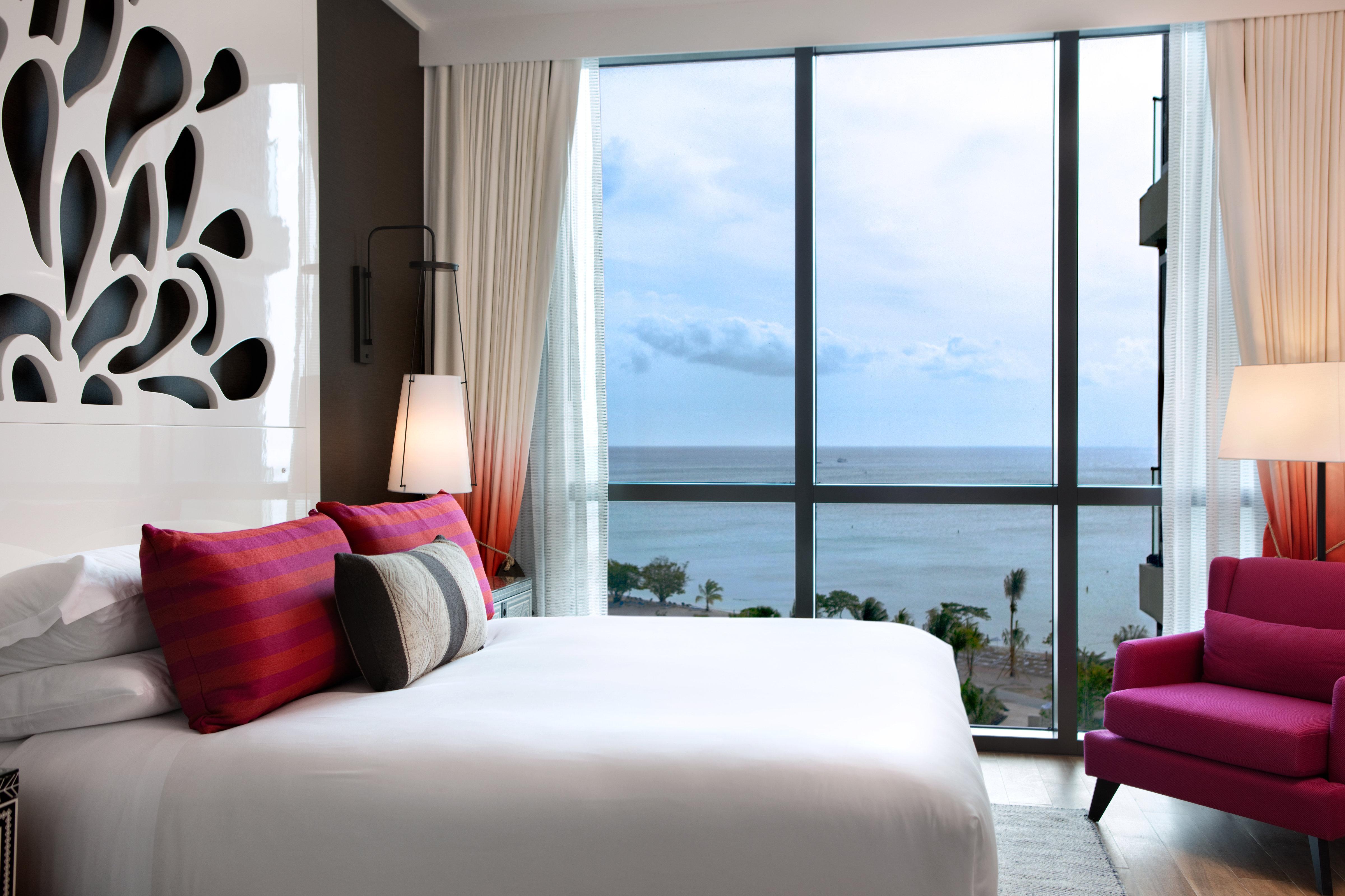 Kimpton Seafire Resort + Spa By Ihg West Bay Exterior photo