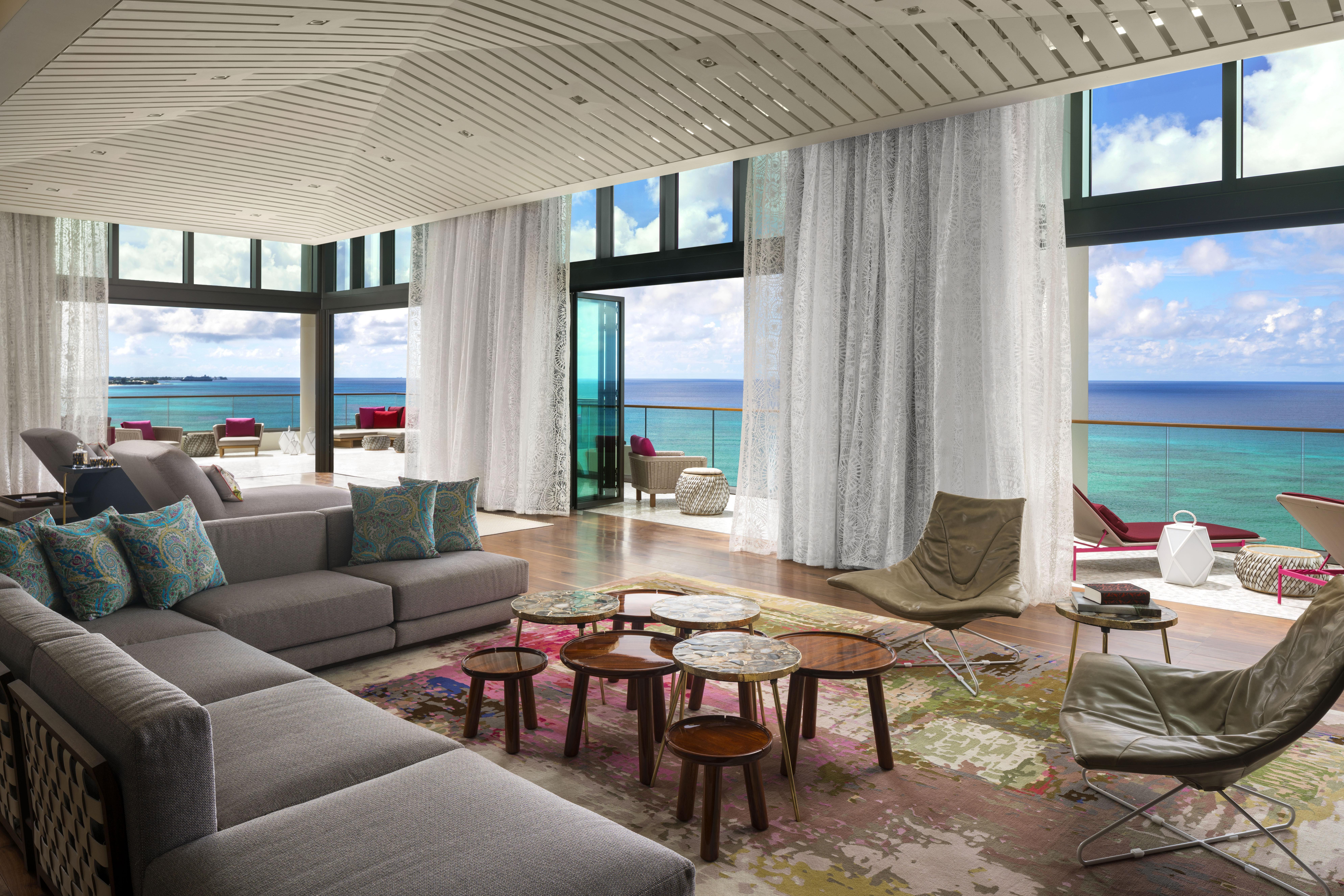 Kimpton Seafire Resort + Spa By Ihg West Bay Exterior photo