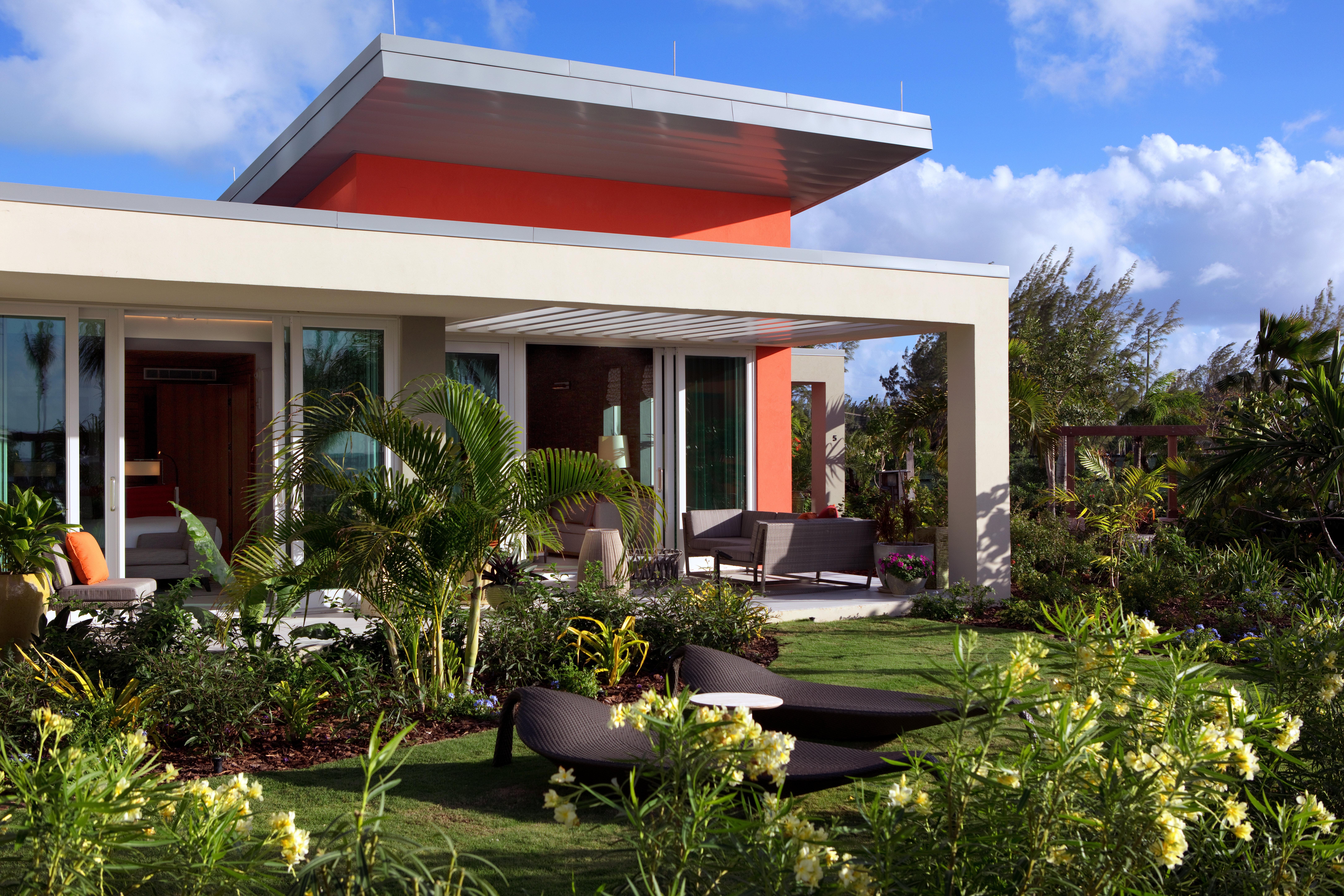 Kimpton Seafire Resort + Spa By Ihg West Bay Exterior photo