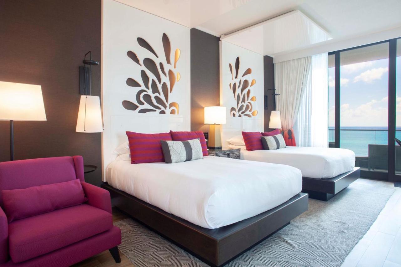 Kimpton Seafire Resort + Spa By Ihg West Bay Exterior photo