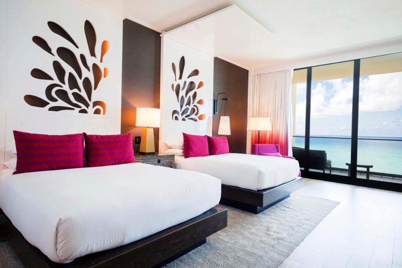 Kimpton Seafire Resort + Spa By Ihg West Bay Exterior photo