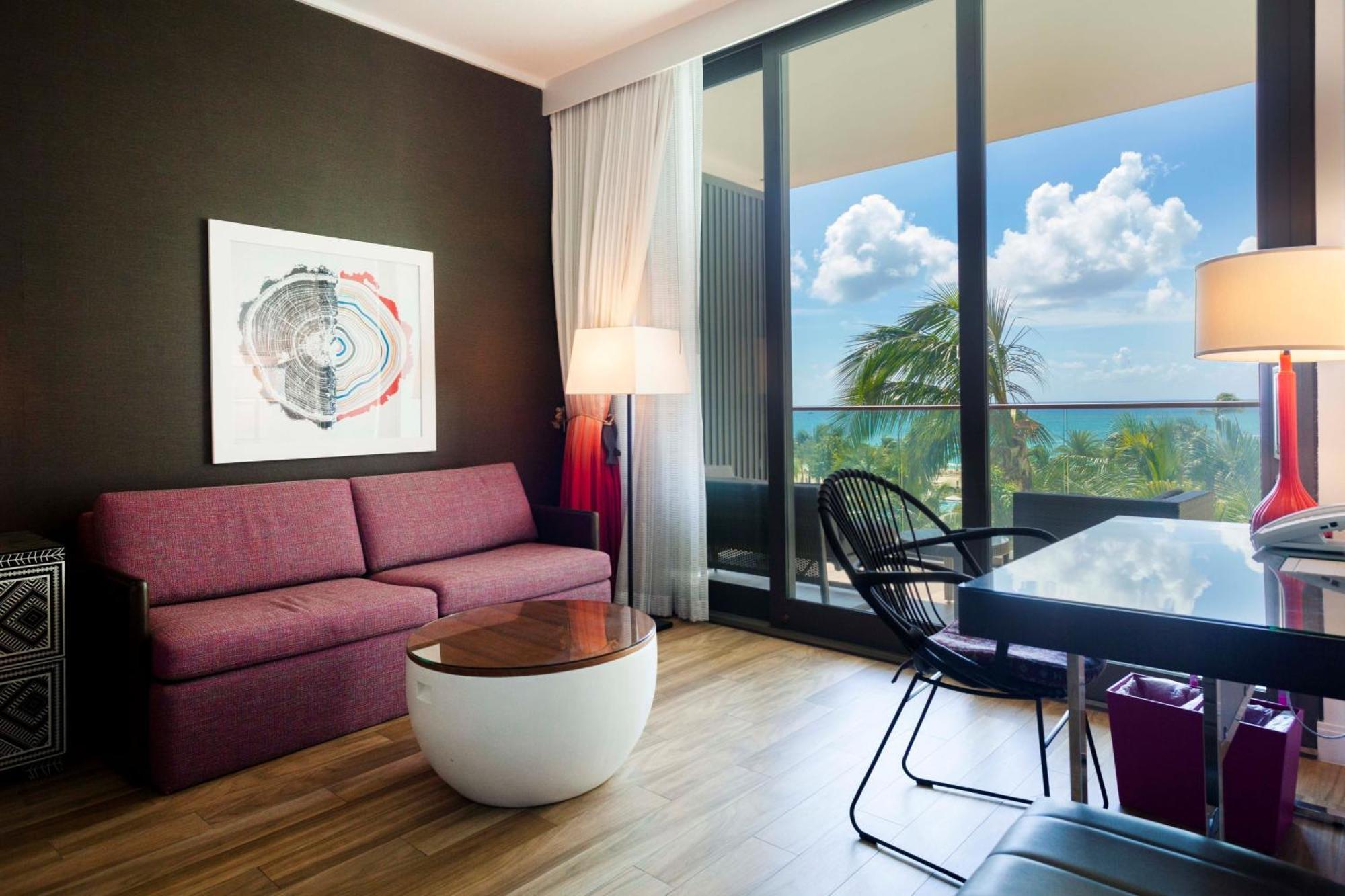 Kimpton Seafire Resort + Spa By Ihg West Bay Exterior photo